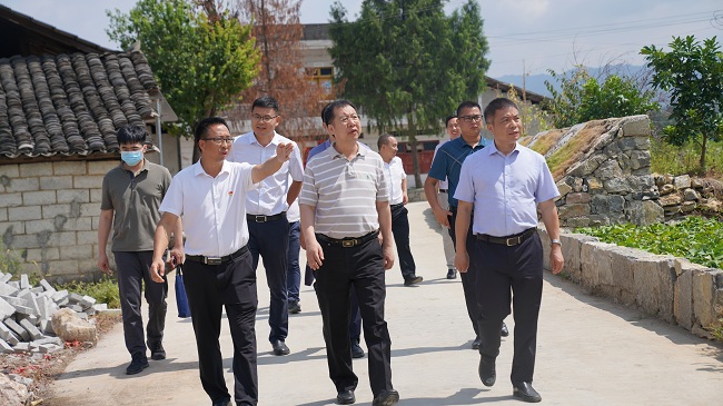 有研集團(tuán)黨委書記、董事長趙曉晨一行赴貴州省思南縣調(diào)研定點(diǎn)幫扶工作