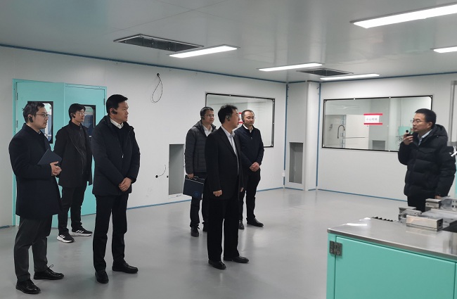 中國有研黨委書記、董事長趙曉晨一行到國聯(lián)研究院調(diào)研